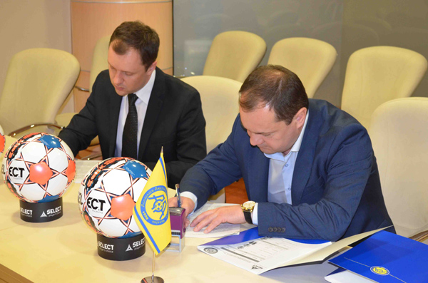 Асоціація аматорського футболу України і торгова марка Seleсt стали партнерами