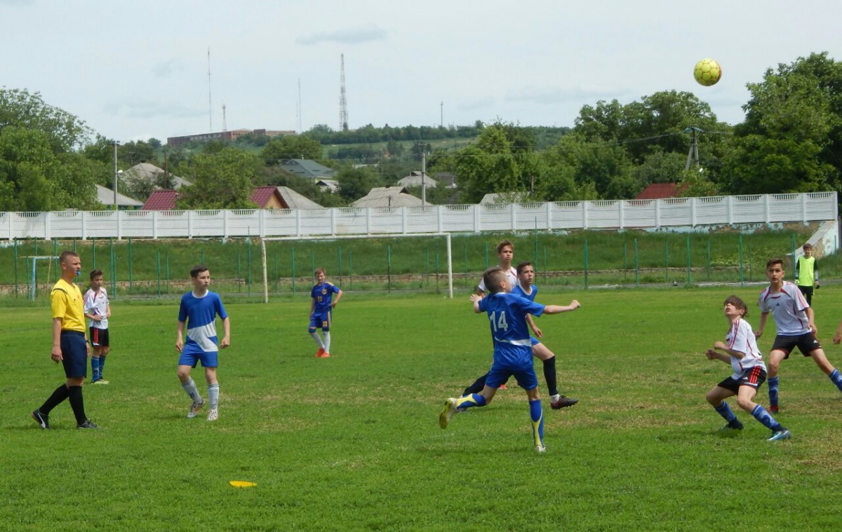 В Ямполі Вінницької області відбувся перший Всеукраїнський зональний турнір &quot;Шкіряного м'яча - Кубку Coca-Cola&quot; серед 13-річних