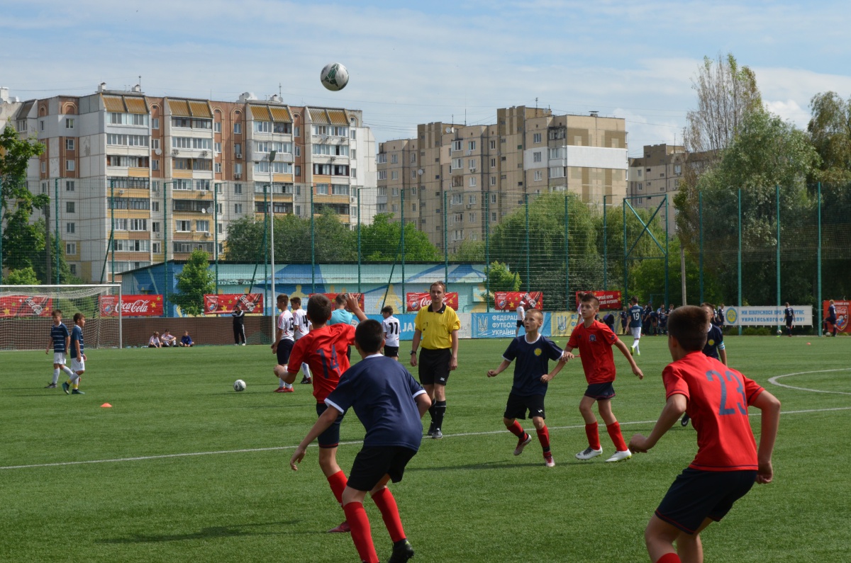 Чемпіонський титул &quot;Шкіряного м'яча - Кубку Coca-Cola U13 розіграють команди Харкова і Тернополя