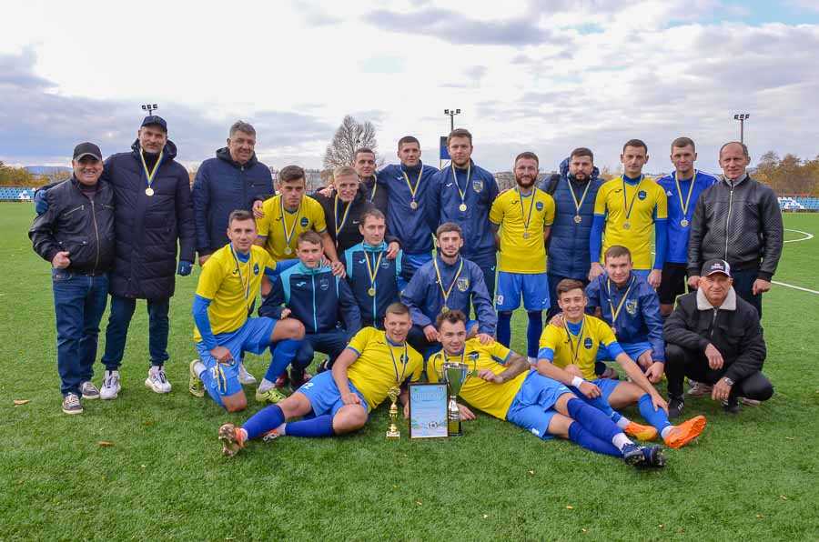 Довбуш - 8 місце Групи 1 під час зимової перерви