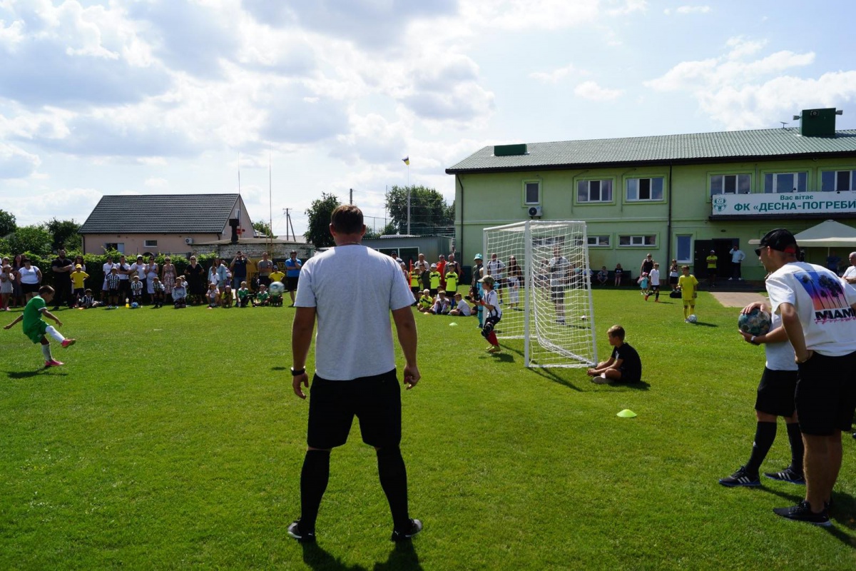В селі Погреби відбувся дитячий турнір з футболу пам'яті Федора Шпига